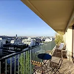 Amazing View, Beautiful Flat, Swimming Pools